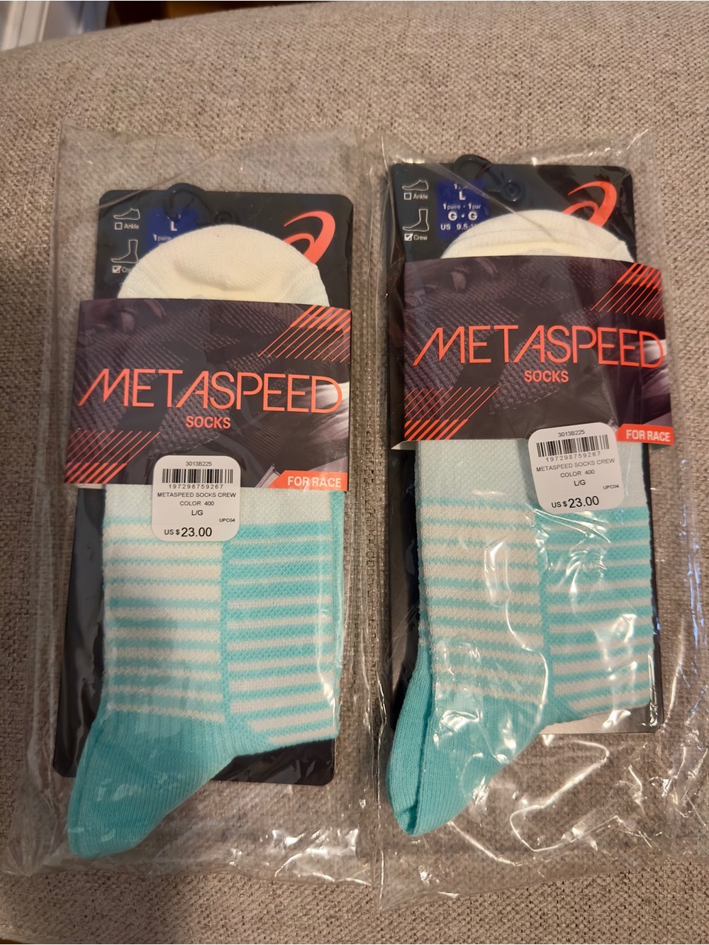 Aspeed Metaspeed  Athletic Socks in Aqua and White